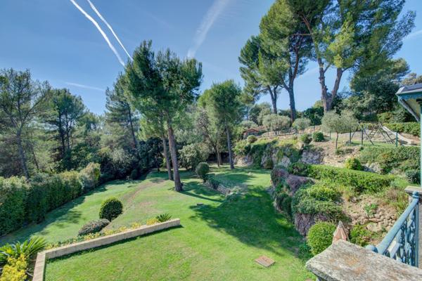 Vente Villa de luxe Aubagne 10 Pièces 480 m²