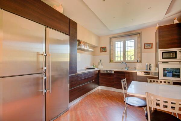 Vente Villa de luxe Aubagne 10 Pièces 480 m²