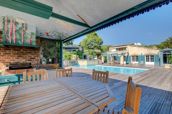 Vente Villa de luxe Aubagne 10 Pièces 480 m²