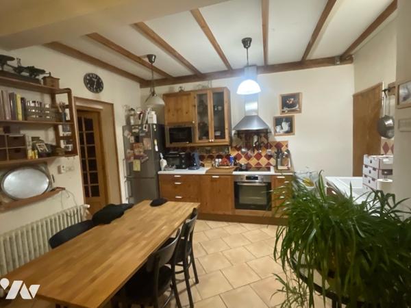 VALENCIENNES – MAISON DE VILLE DE CARACTERE – 122 m² – 3 CHAMBRES – CAVE – 189 400 € HAI