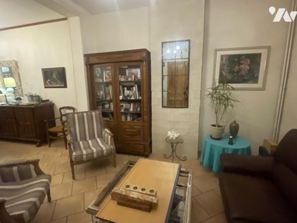 VALENCIENNES – MAISON DE VILLE DE CARACTERE – 122 m² – 3 CHAMBRES – CAVE – 189 400 € HAI