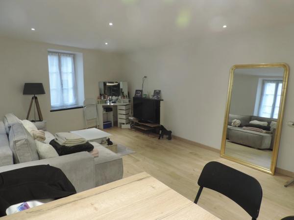 Dpt Ain (01), à vendre BOURG EN BRESSE, appartement T2 de 53,35 m² proximité FAC