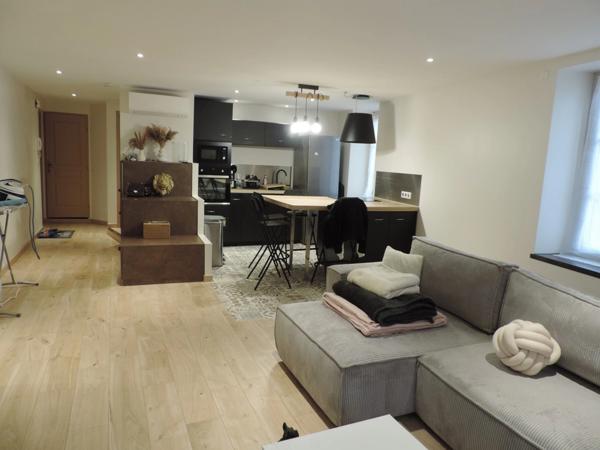 Dpt Ain (01), à vendre BOURG EN BRESSE, appartement T2 de 53,35 m² proximité FAC
