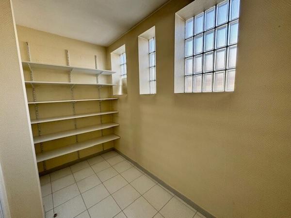 AUCH - Spacieuse maison avec jardin clos, garage et parkings