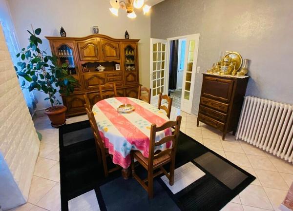 Maison à vendre    6 pièces •  La Fère