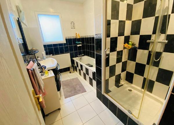 Maison à vendre    6 pièces •  La Fère