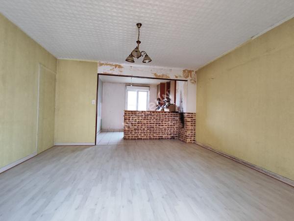 Maison à vendre à Naizin centre bourg - 3 chambres - sous-sol - 10 minutes de Pontivy et Locminé