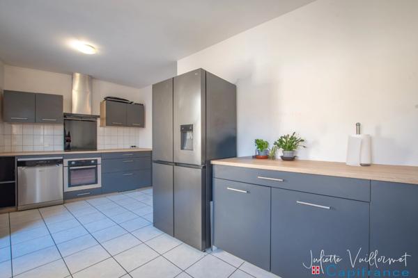 CHAMBERY (73000) : Appartement 3 chambres, cave, garage