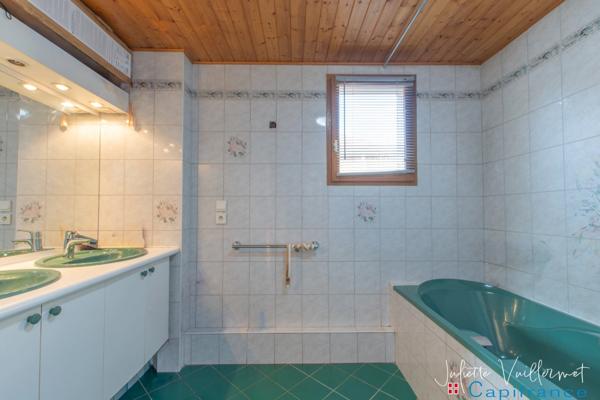 CHAMBERY (73000) : Appartement 3 chambres, cave, garage