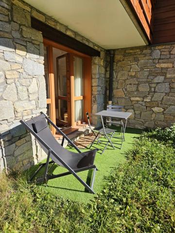 Savoie (73), à vendre VALMOREL - Domaine skiable Le Grand Domaine - Appartement T2