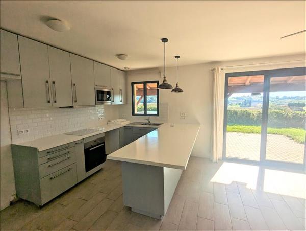 Maison à louer 959 € CC MONES 4 p 98 m² DPE D