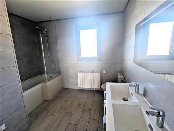 Maison à louer 959 € CC MONES 4 p 98 m² DPE D