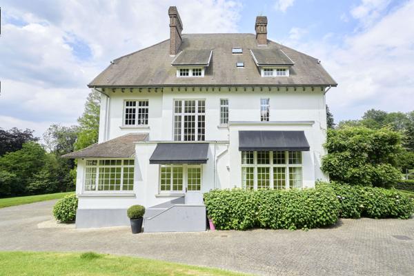 Vente Maison de luxe Wervicq-Sud 12 Pièces 673.73 m²
