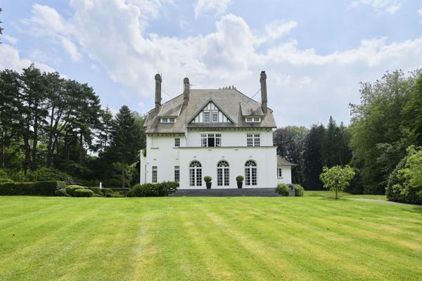 Vente Maison de luxe Wervicq-Sud 12 Pièces 673.73 m²