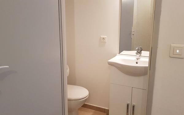 Maison à vendre    5 pièces • 108,76 m2 Forcalquier