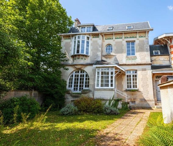 Vente Maison de luxe Bordeaux 10 Pièces 327 m²