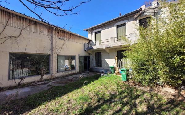 Maison à vendre    2 pièces •  Avignon