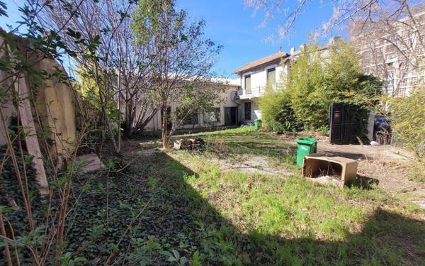 Maison à vendre    2 pièces •  Avignon