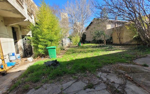 Maison à vendre    2 pièces •  Avignon