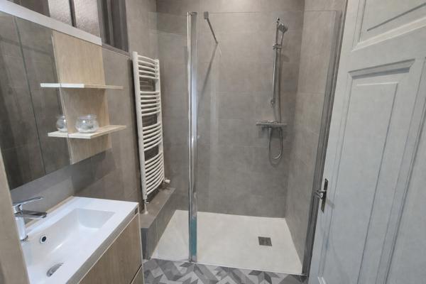 Appartement modulable idéalement situé avec pièce indépendante