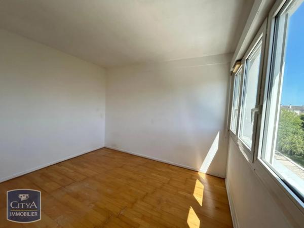Appartement à louer 2 pièces 41.96m² Le Mans (72000)