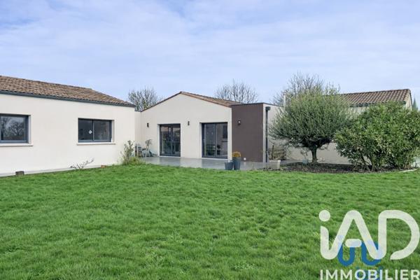 Maison à vendre 6 pièces 169 m² La Chapelle-Bâton