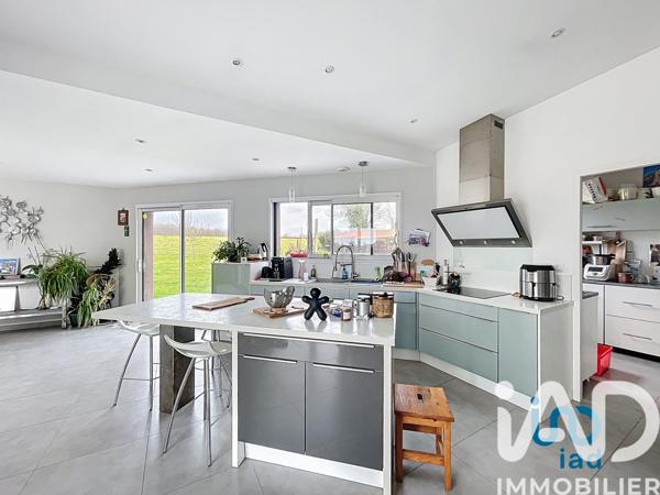Maison à vendre 6 pièces 169 m² La Chapelle-Bâton