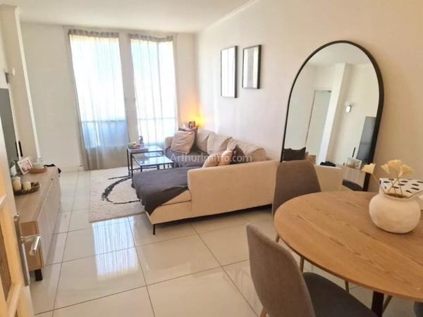 Vente                                                      Appartement
                        
                     2 pièces                      46 m2                     à Meudon