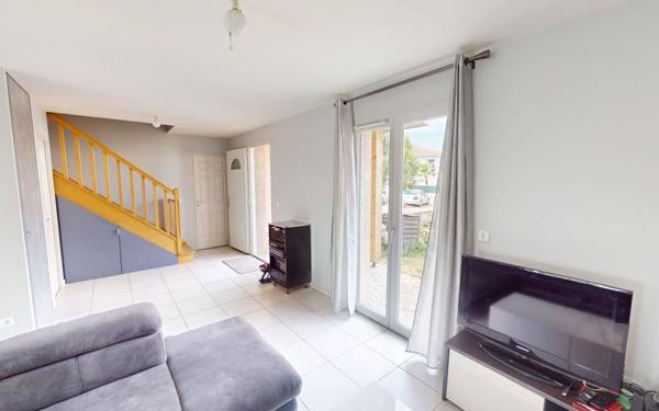 Maison à vendre    4 pièces • 110 m2 Chaleins