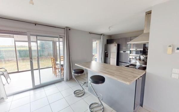 Maison à vendre    4 pièces • 110 m2 Chaleins