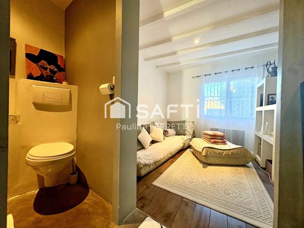 Maison 6 pièces- 175m2 avec jardin et stationnements privés