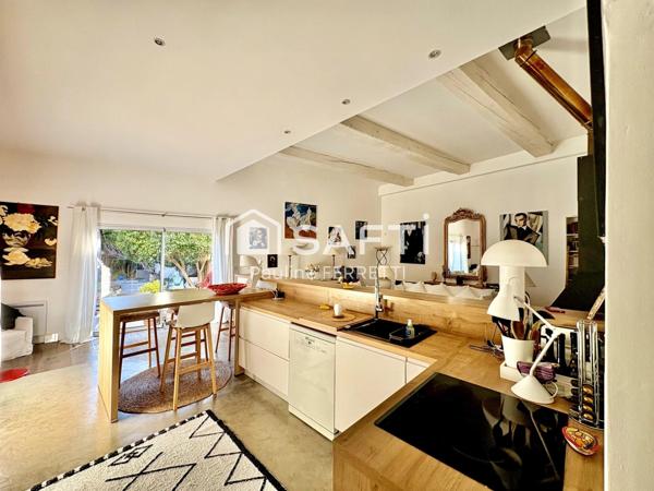 Maison 6 pièces- 175m2 avec jardin et stationnements privés