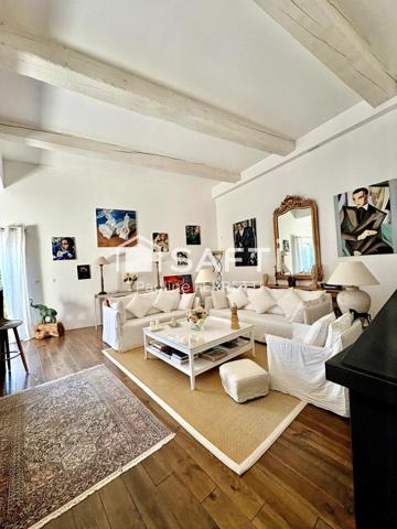 Maison 6 pièces- 175m2 avec jardin et stationnements privés