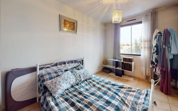 Appartement à vendre    4 pièces • 75,64 m2 Vaulx-en-Velin