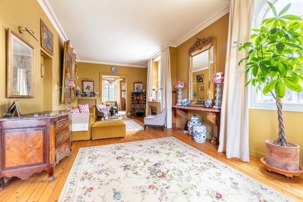 Vente Maison de luxe Bordeaux 8 Pièces 240 m²