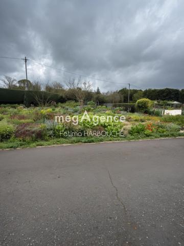 Terrain à UNIEUX, 42240 - 705m²