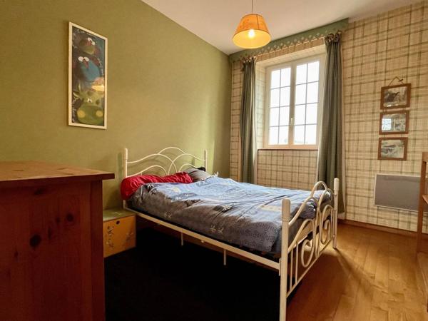 Maison 10 pièces 248 m² habitable.