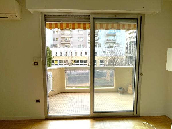 Lyon 6 - T2 non meublé avec balcon et climatisation