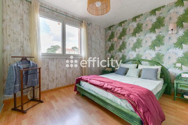 Maison
         6 pièces
        - 131 m² Exclusivité 390 000 € *