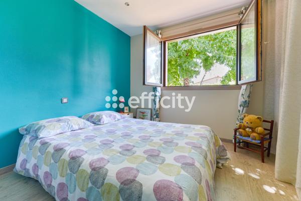Maison
         6 pièces
        - 131 m² Exclusivité 390 000 € *