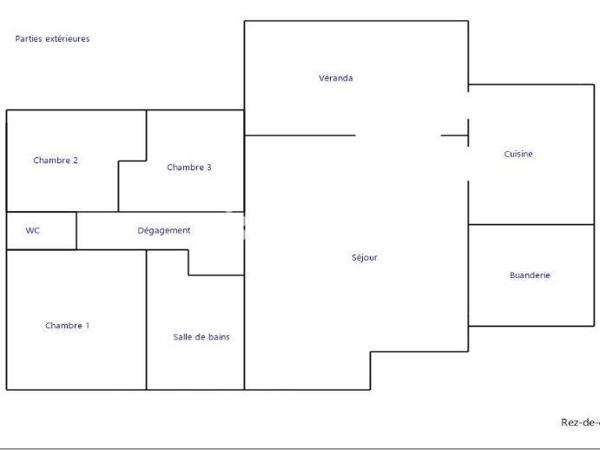 Maison
         6 pièces
        - 131 m² Exclusivité 390 000 € *