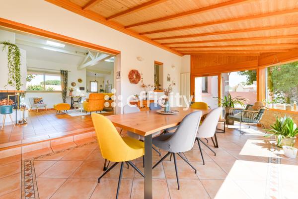 Maison
         6 pièces
        - 131 m² Exclusivité 390 000 € *