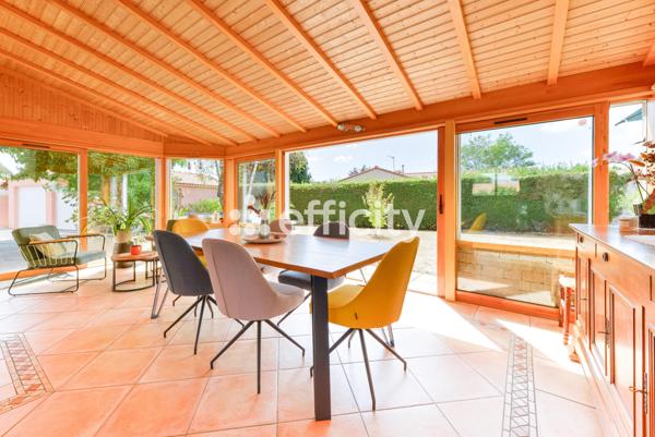 Maison
         6 pièces
        - 131 m² Exclusivité 390 000 € *