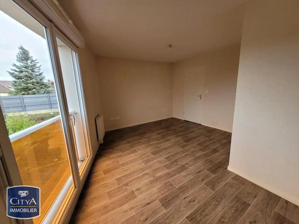 Appartement à louer 2 pièces 46.7m² Colombelles (14460)