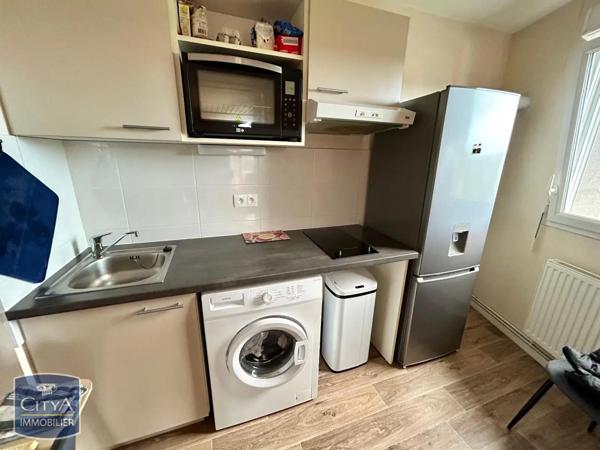 Appartement à louer 2 pièces 46.7m² Colombelles (14460)