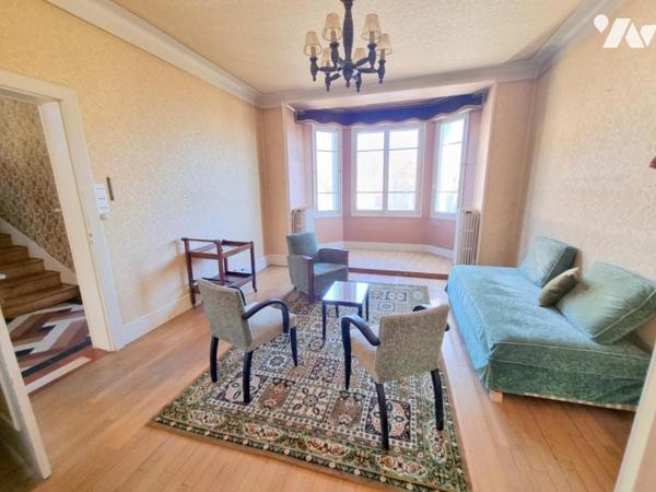 GRAY (70) MAISON D'ARCHITECTE DE 1935 SUR 871 M² DE TERRAIN