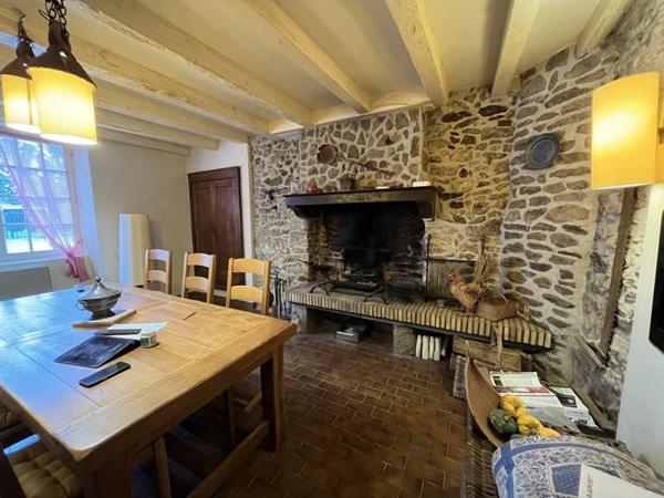 Maison à vendre |  Droux |  7 pièces | 225 m²