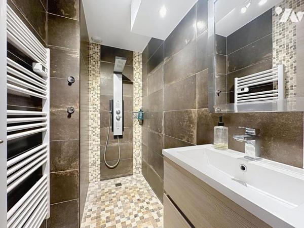 LANESTER - Maison Moderne avec vie totale de plain pied