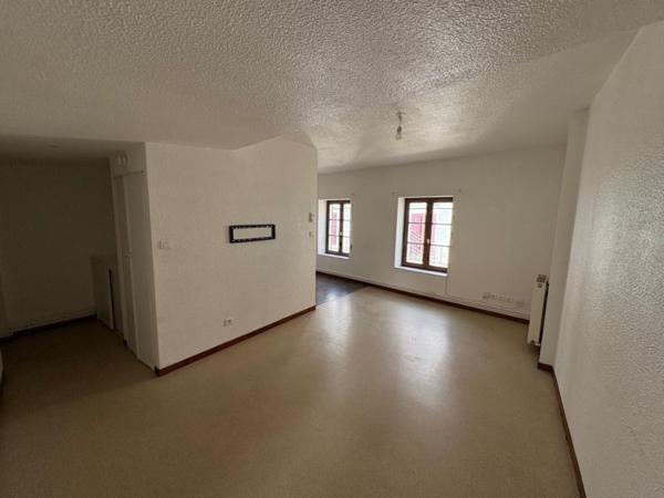 APPARTEMENT T2 A LOUER A ROANNE - MARECHAL FOCH