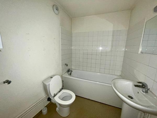 APPARTEMENT T2 A LOUER A ROANNE - MARECHAL FOCH